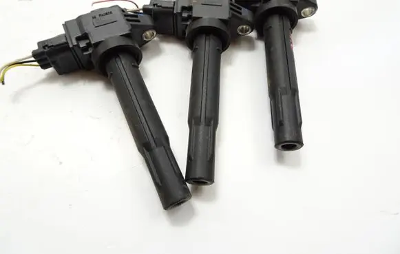High voltage ignition coil