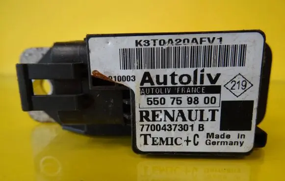 Renault Scenic I Airbag deployment crash/impact sensor 7700437301B