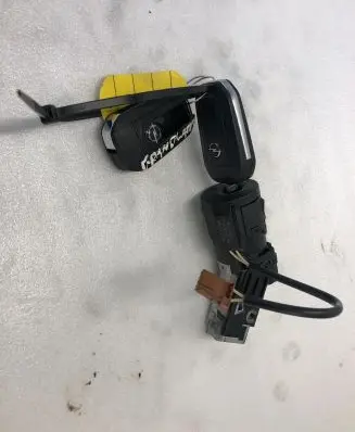 Opel Grandland X Ignition lock 9663123380