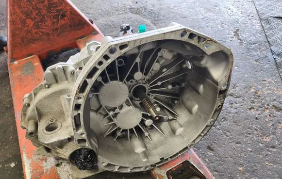 Opel Movano B Manual 5 speed gearbox C092706 3040182275R 8200460562