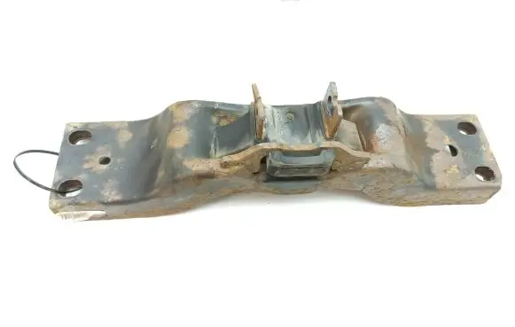 Gearbox mounting bracket