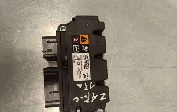 Opel Zafira C Airbag control unit/module 13589413 AS9413E0051A1082 0514