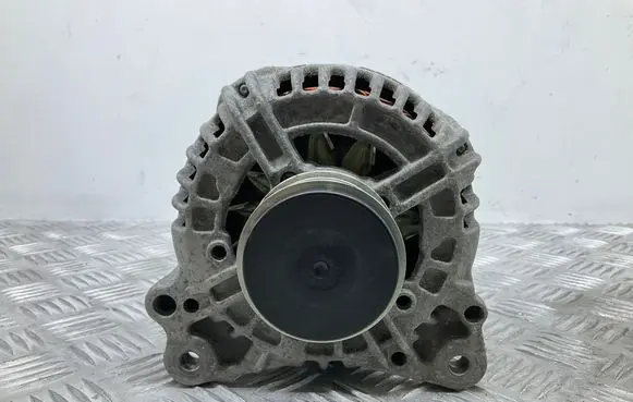 Skoda Yeti (5L) Generator/alternator 06F903023F