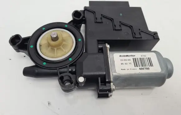 Volkswagen Polo Front door window regulator motor 6Q2959801A