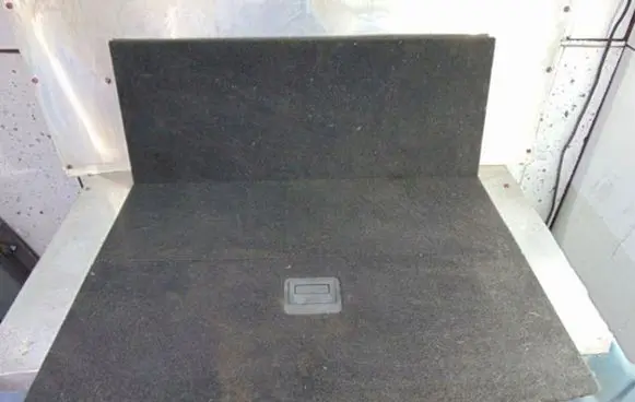Volkswagen PASSAT B6 Trunk/boot floor carpet liner 