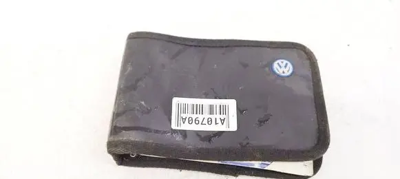 Volkswagen Bora Owners service history hand book 