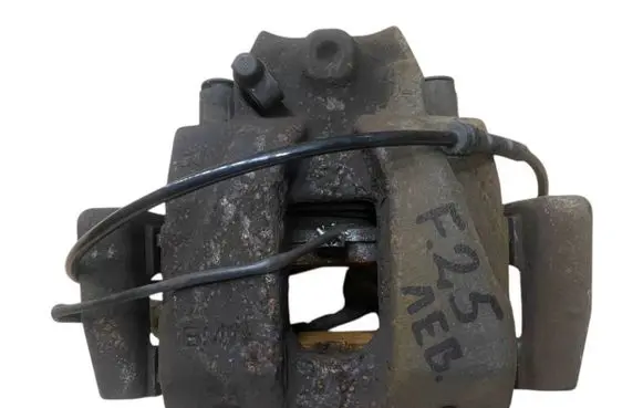 BMW X3 F25 Front brake caliper 6790921 34106790921