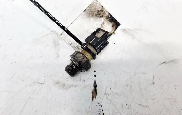 Renault Megane III Fuel pressure sensor 