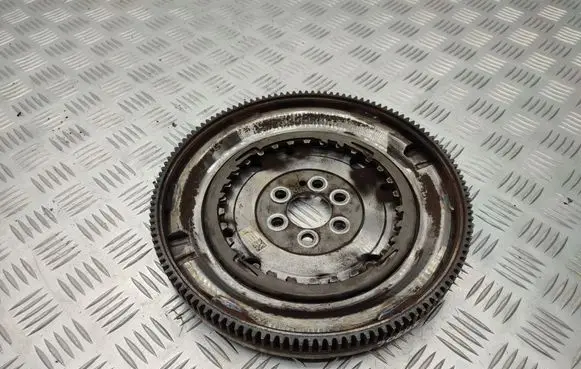 Volkswagen Golf VII Flywheel 03F105266C