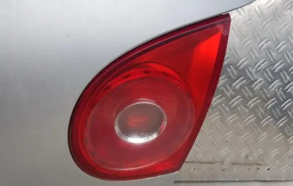 Volkswagen Golf V Tailgate rear/tail lights
