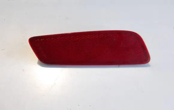 Opel Mokka B Rear tail light reflector 9835790680 3202001780