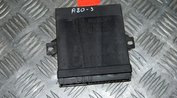 Audi 100 200 5000 C3 Alarm relay 0335411054