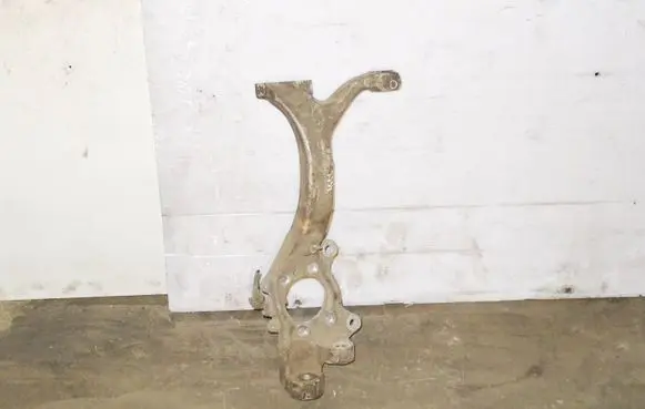 Audi A6 S6 C6 4F Front wheel hub spindle knuckle 4F0258