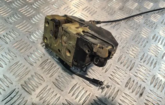 Renault Megane II Front door lock 1105041644D1