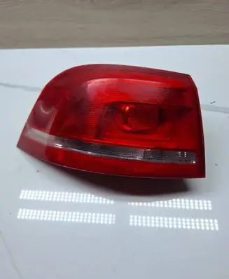 Volkswagen PASSAT B7 USA Rear/tail lights 3AF945095E