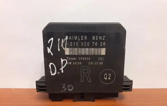 Mercedes-Benz E W210 Door control unit/module 2108207626 5974