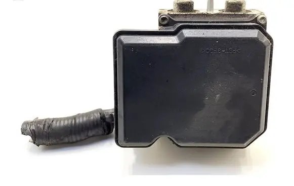 Nissan Juke I F15 ABS Pump 47660BX80C