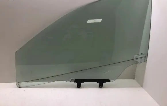 Hyundai i10 Front door window glass four-door