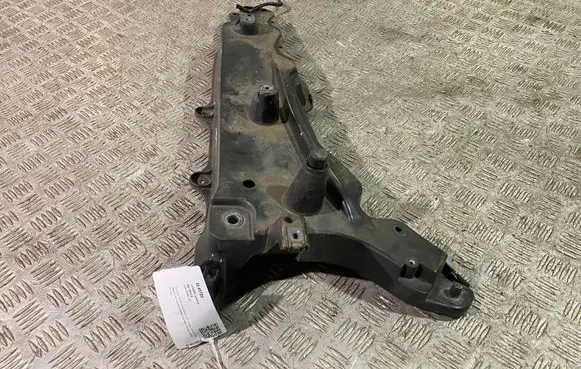 Fender mounting bracket
