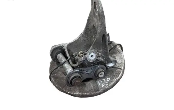 BMW X5 E70 Rear wheel hub 6770983 A3568
