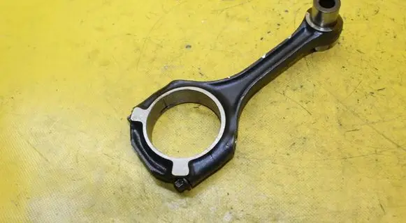 Mercedes-Benz E W211 Piston with connecting rod