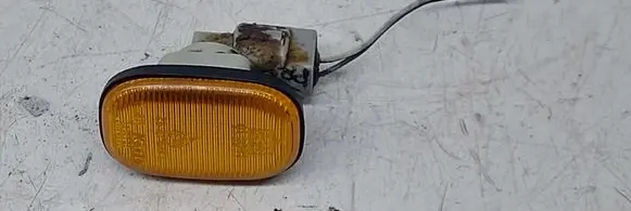 Toyota Avensis Verso Front fender indicator light