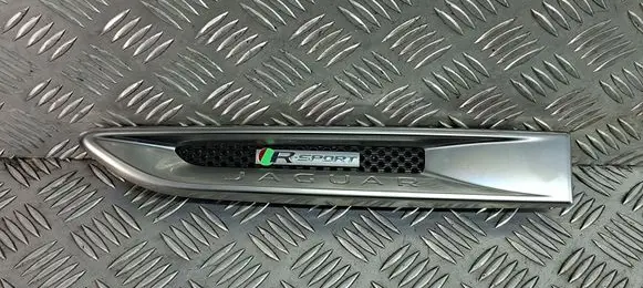 Jaguar XE Fender trim (molding) GX7M280B11