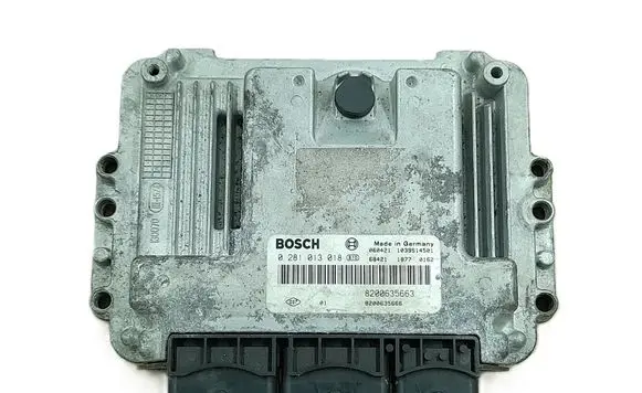 Renault Master II Engine control unit/module 8200635663 0281013018