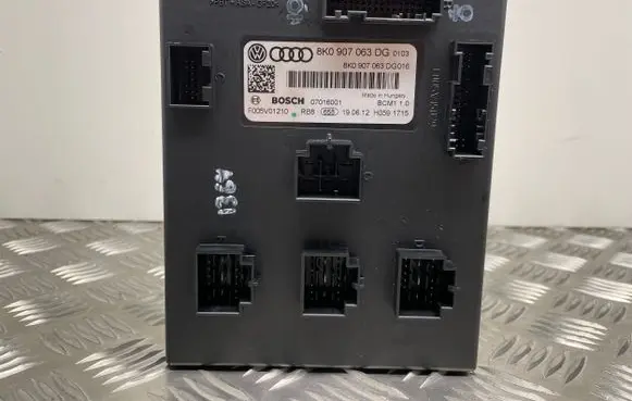 Audi A4 S4 B8 8K Comfort/convenience module 8K0907063DG