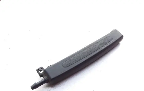 Windshield washer spray nozzle