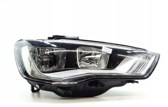 Audi A3 S3 8V Headlight/headlamp 8V0941004A