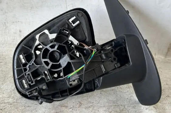 Audi A4 S4 B5 8D Front door electric wing mirror 963019846R