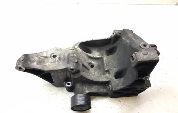 BMW 5 E60 E61 Generator/alternator bracket 7802639 K3173