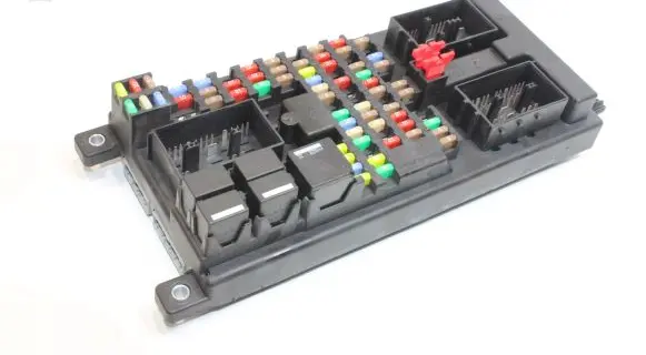 Land Rover Discovery 4 - LR4 Fuse module AH2214F041AG