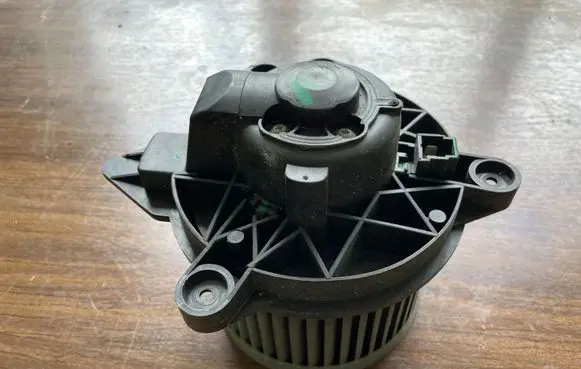 Chrysler Sebring (ST-22 - JR) Heater fan/blower