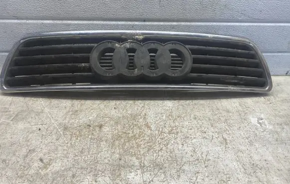 Audi A6 S6 C5 4B Quarter panel pressure vent 