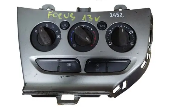 Ford Focus Climate control unit CJ5T19980AH BM5118522CE AM5T14B436FB