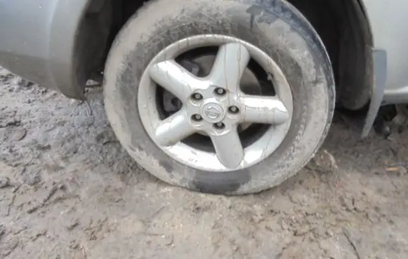 Nissan X-Trail T30 R12 alloy rim 