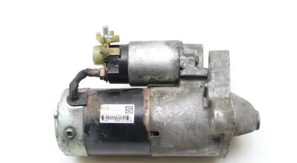 Mazda 3 II Starter motor M001T81582