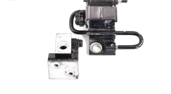 Porsche Cayenne (9PA) Rear door upper hinge