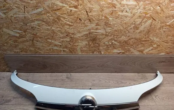 Opel Insignia A Tailgate trim 22804085 22804066 22804087