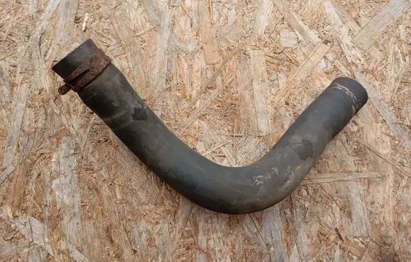 Dodge Journey Engine coolant pipe/hose 05058399AC