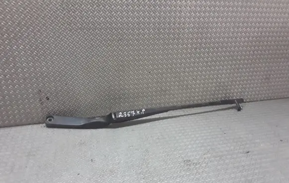 Volkswagen Polo Front wiper blade arm