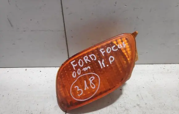 Ford Focus Front indicator light ASYXS4X13369A