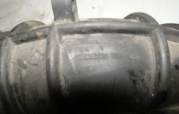 Renault Laguna III Turbo air intake inlet pipe/hose 8200493721