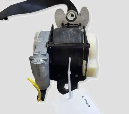 KIA Sportage Front seatbelt 888203U200