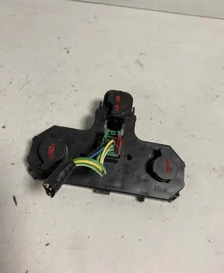 Volvo S80 Tail light bulb cover holder 14997401 149974