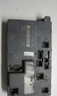 Mercedes-Benz E W211 Door control unit/module 2118200326