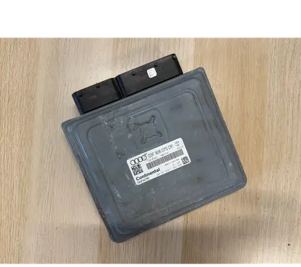 Audi A1 Engine control unit/module 03F906070DP