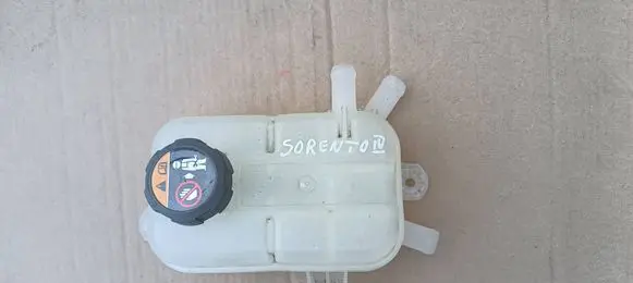KIA Sorento IV Coolant expansion tank/reservoir 